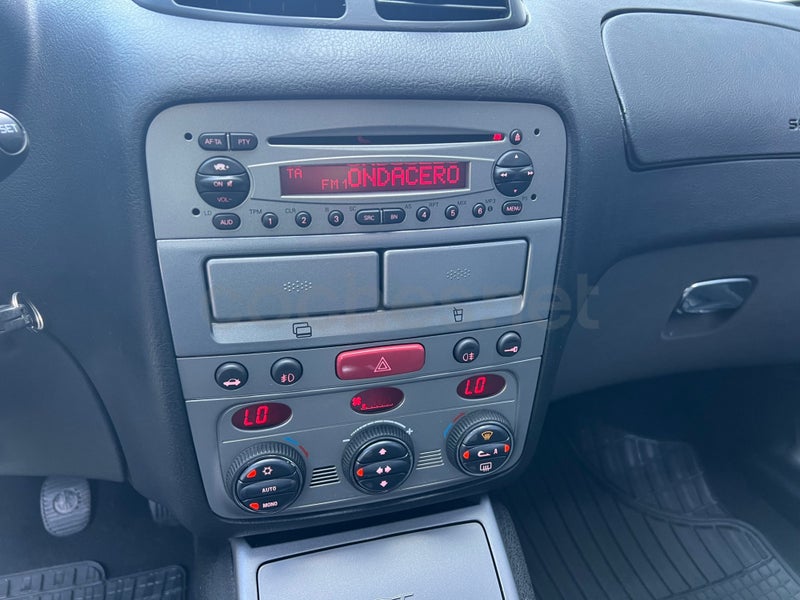 Alfa Romeo Gt 2005 — photo 7