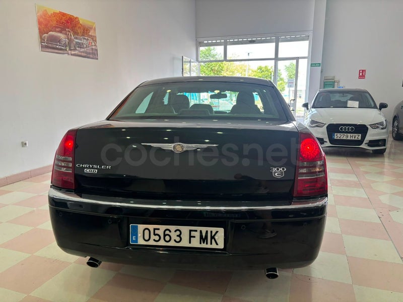 Chrysler 300c 2007 — photo 8