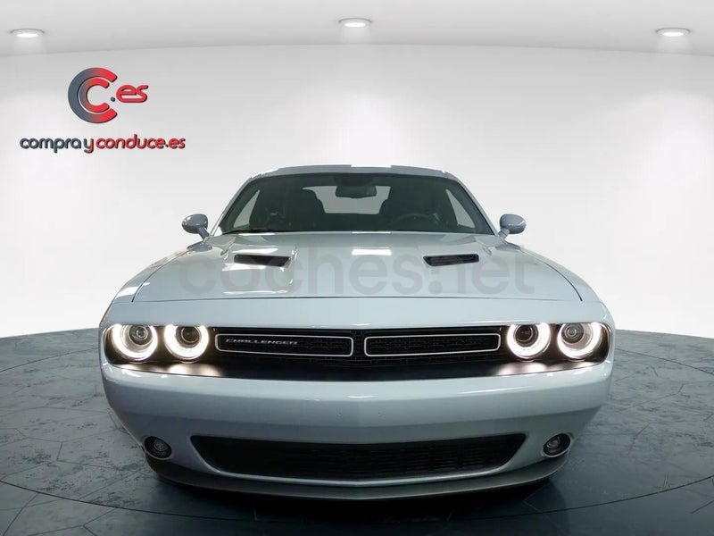 Dodge Challenger 2022 — photo 2