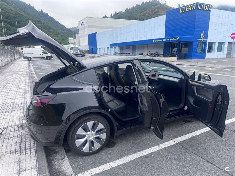 Tesla Model Y 2022 — photo 7