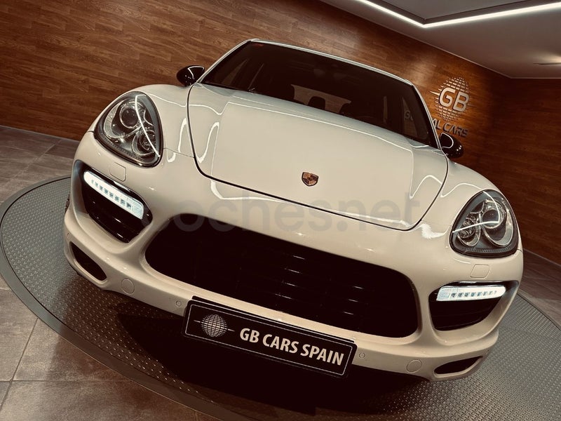 Porsche Cayenne 2013 — photo 3