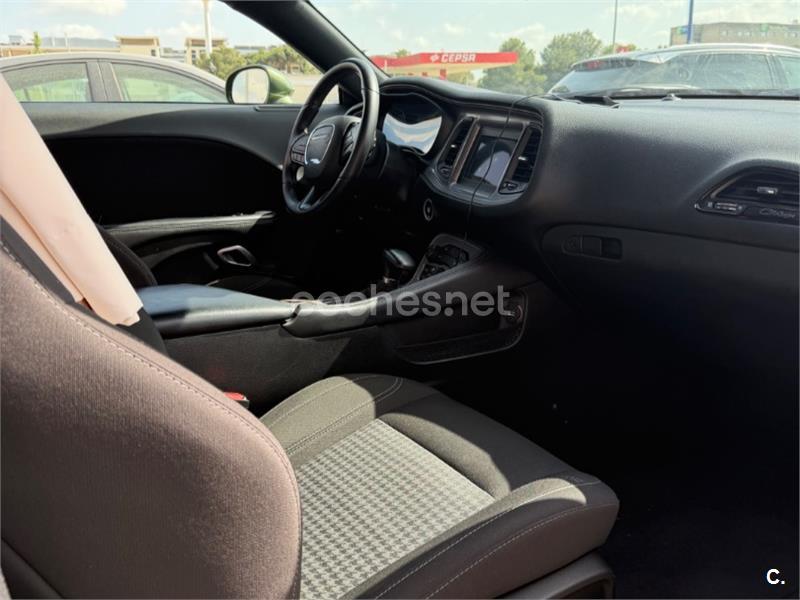 Dodge Challenger 2023 — photo 6