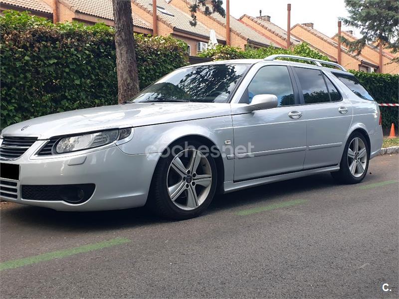 Saab 95 2009 — photo 2