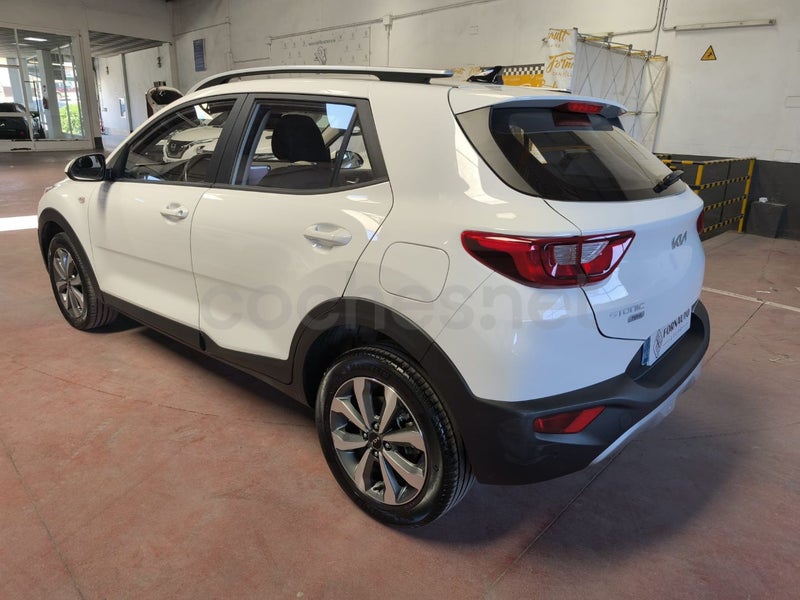 Kia Stonic 2024 — photo 6