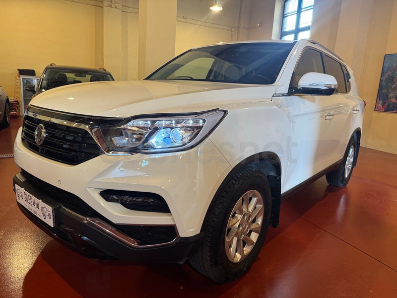 Ssangyong Rexton 2019 — photo 3