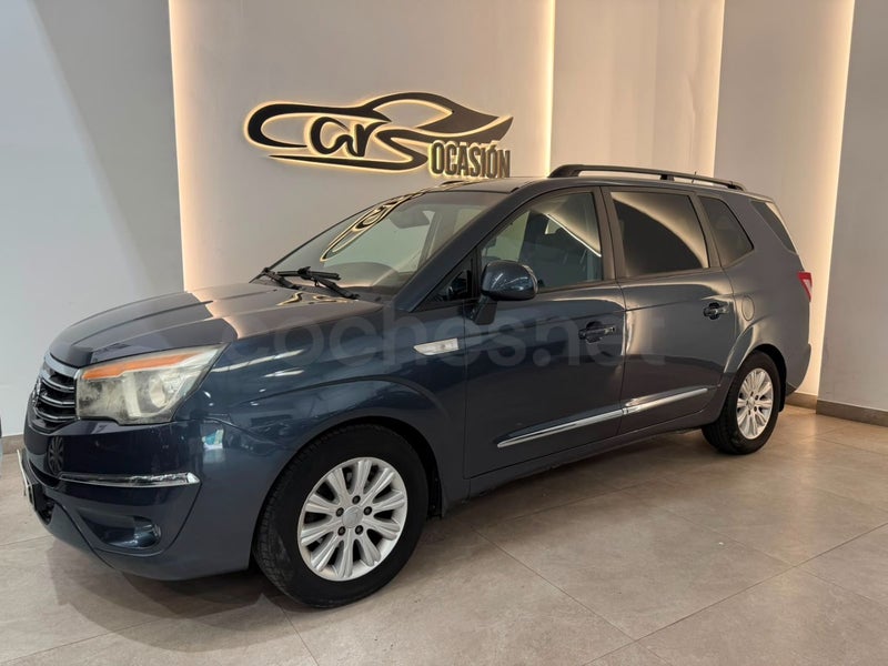 Ssangyong Rodius 2014 — photo 2