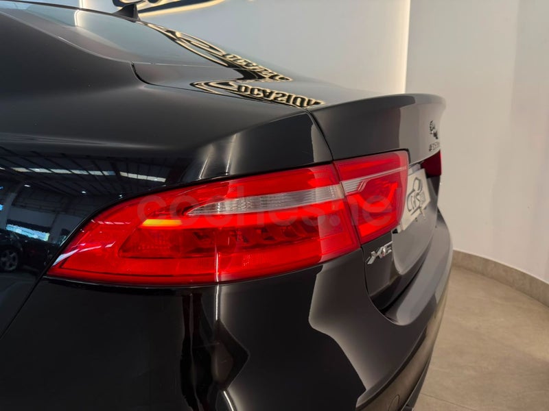 Jaguar Xe 2017 — photo 2