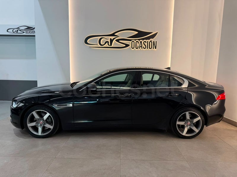 Jaguar Xe 2017 — photo 4