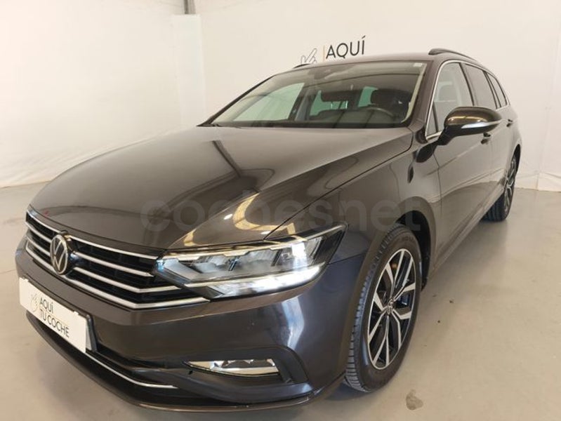 Volkswagen Passat 2022 — photo 5