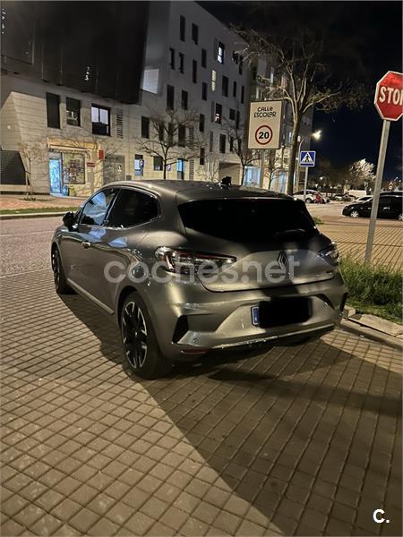 Renault Clio 2025 — photo 2