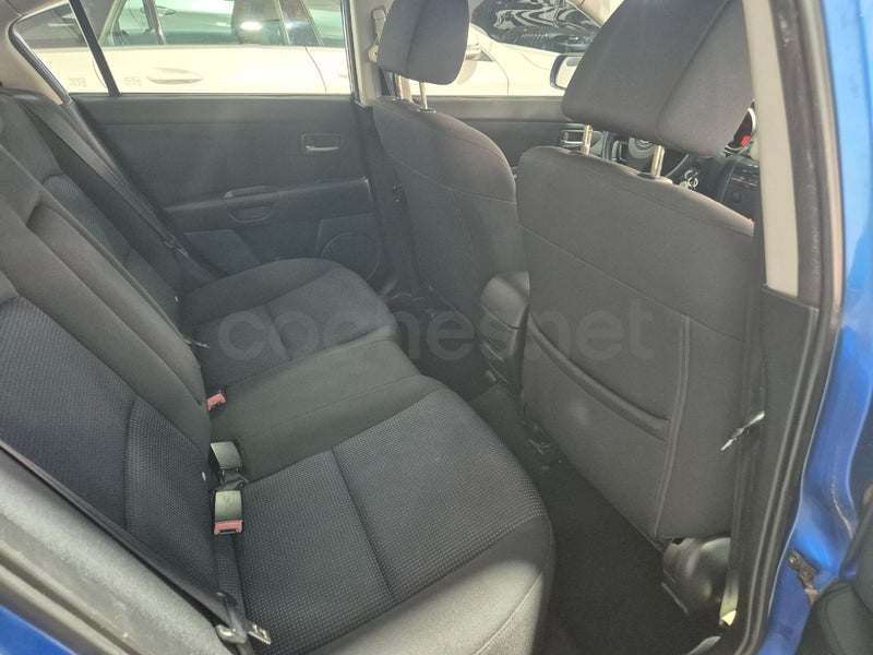 Mazda Mazda3 2005 — photo 5