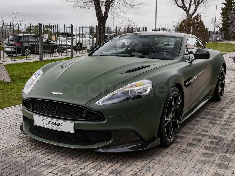 Aston Martin Vanquish 2017 — photo 2