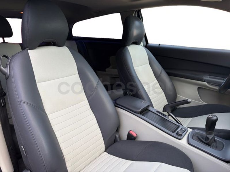 Volvo C30 2013 — photo 8