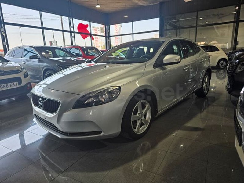 Volvo V40 2018 — photo 4