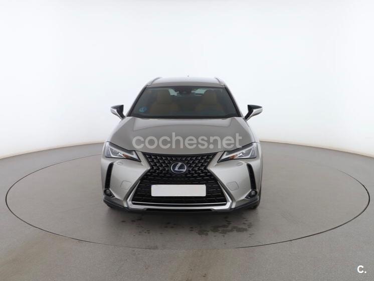 Lexus Ux 2019 — photo 8