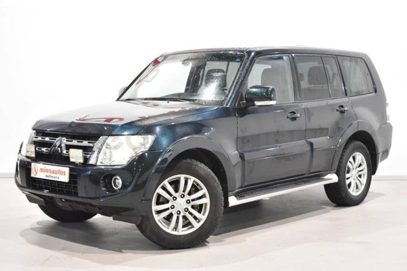 Mitsubishi Montero 2012 — photo 4