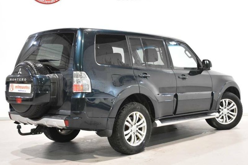 Mitsubishi Montero 2012 — photo 5