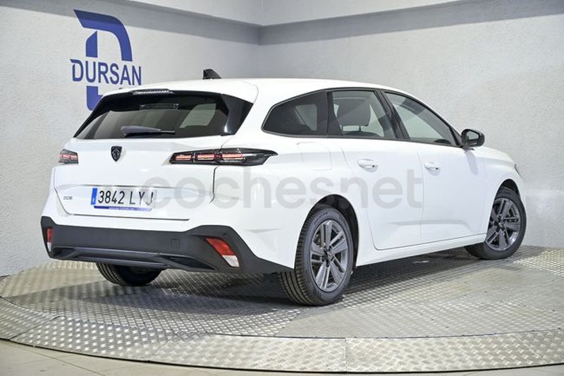 Peugeot 308 2022 — photo 5