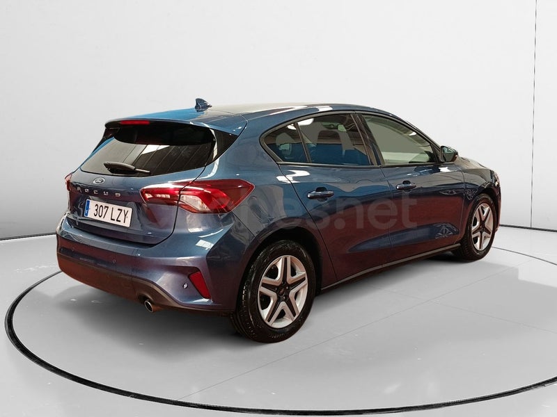Ford Focus 2022 — photo 2