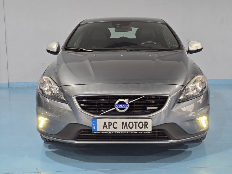 Volvo V40 2014 — photo 2