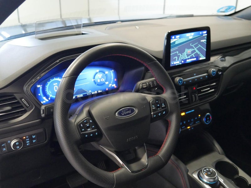 Ford Kuga 2023 — photo 8