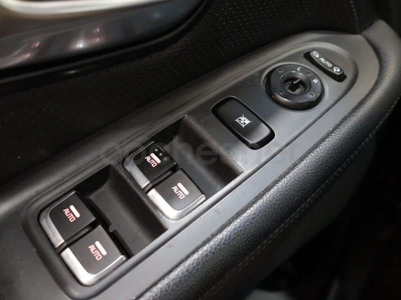 Kia Carens 2016 — photo 4