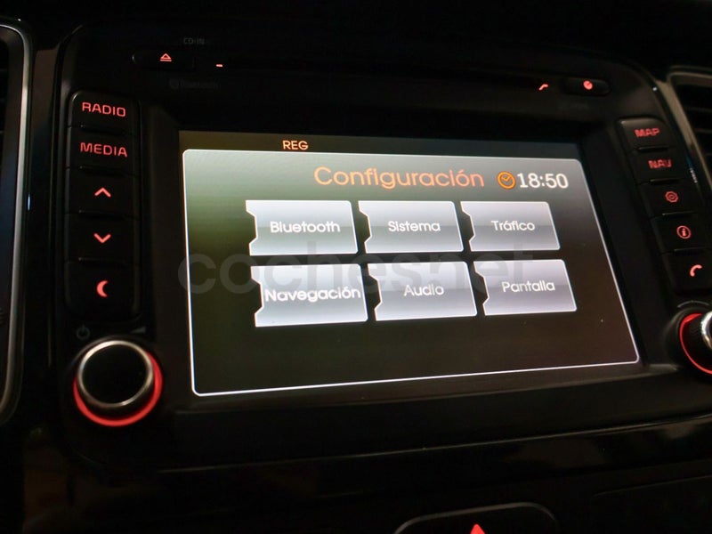 Kia Carens 2016 — photo 8