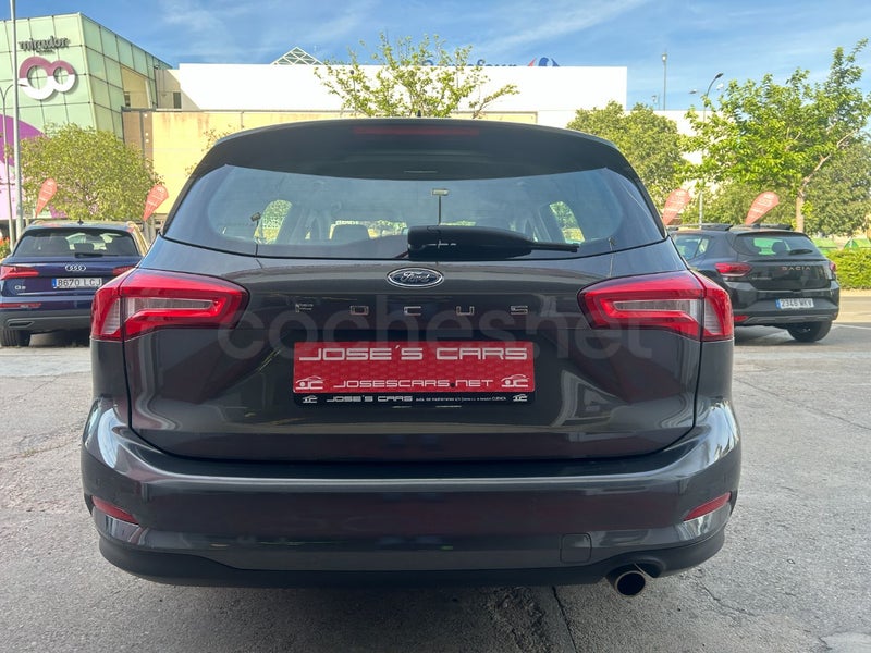 Ford Focus 2020 — photo 7
