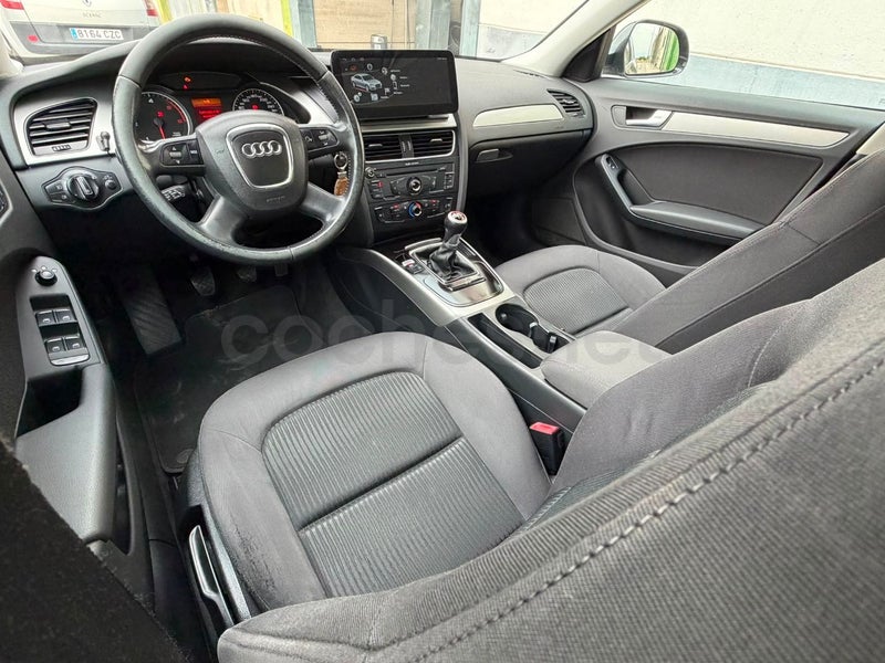Audi A4 2009 — photo 3