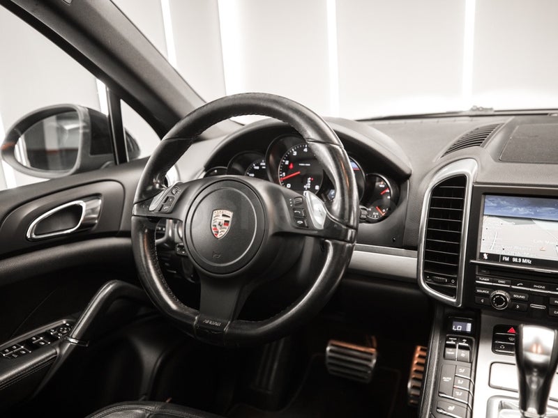 Porsche Cayenne 2013 — photo 4