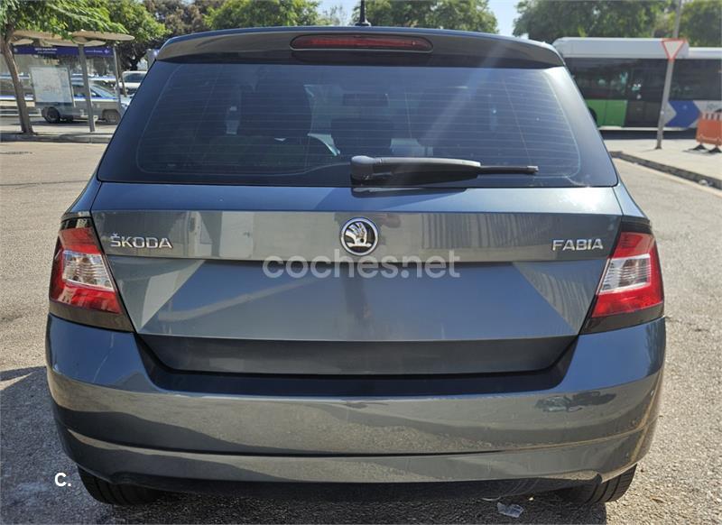 Skoda Fabia 2018 — photo 4