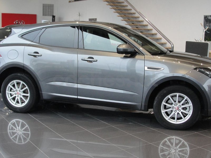 Jaguar E-pace 2019 — photo 2
