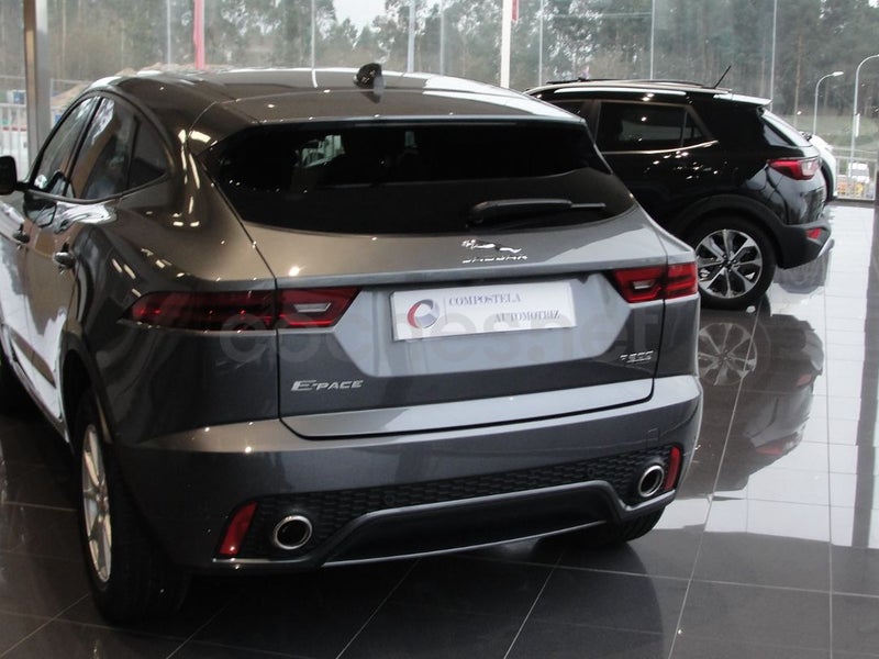 Jaguar E-pace 2019 — photo 4
