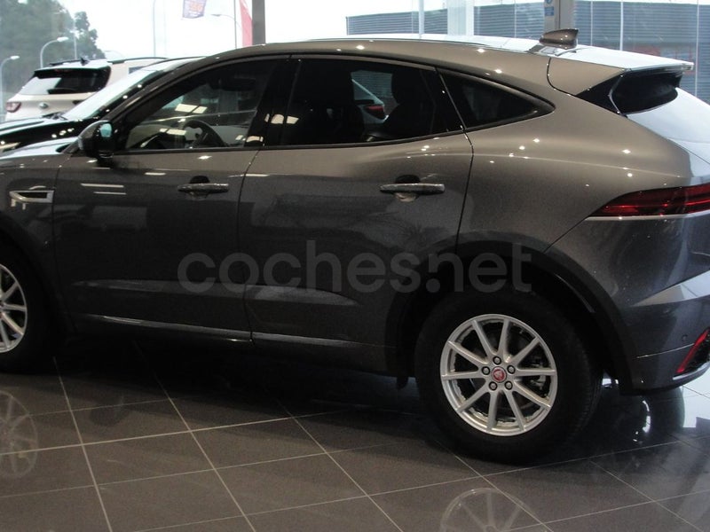 Jaguar E-pace 2019 — photo 6