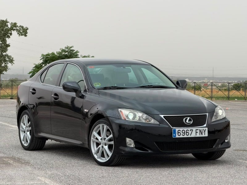 Lexus Is220d 2007 — photo 2