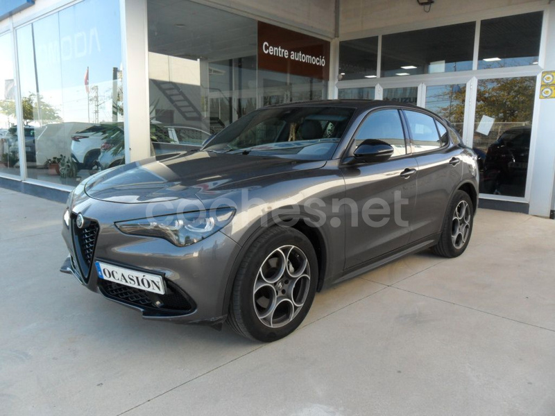 Alfa Romeo Stelvio 2023
