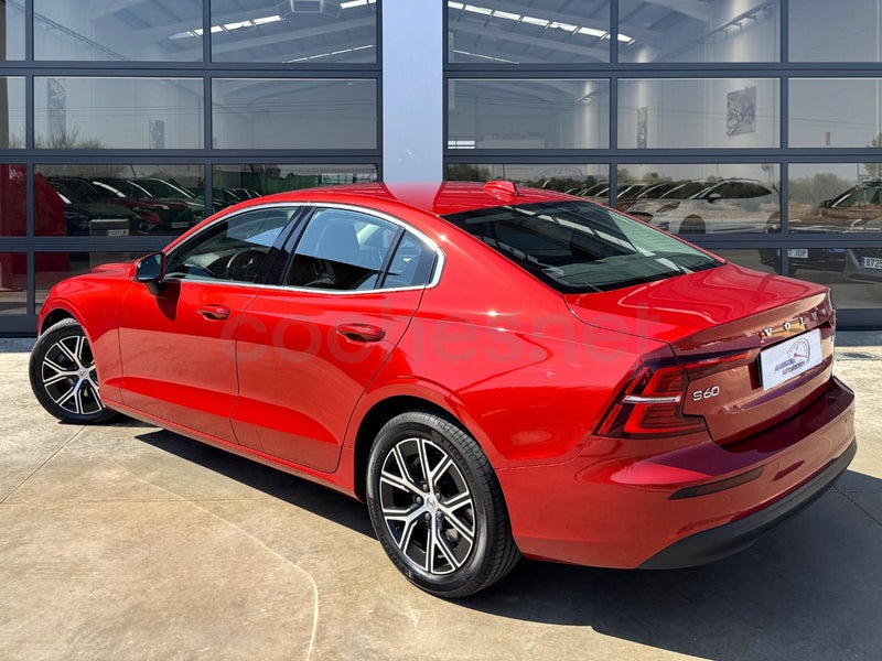 Volvo S60 2023 — photo 3