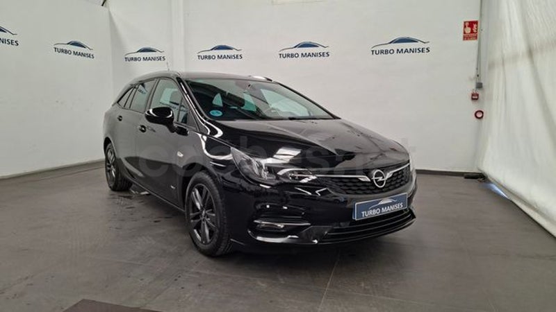 Opel Astra 2022 — photo 5