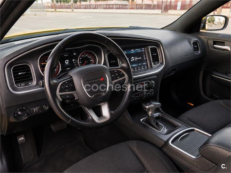 Dodge Charger 2024 — photo 8