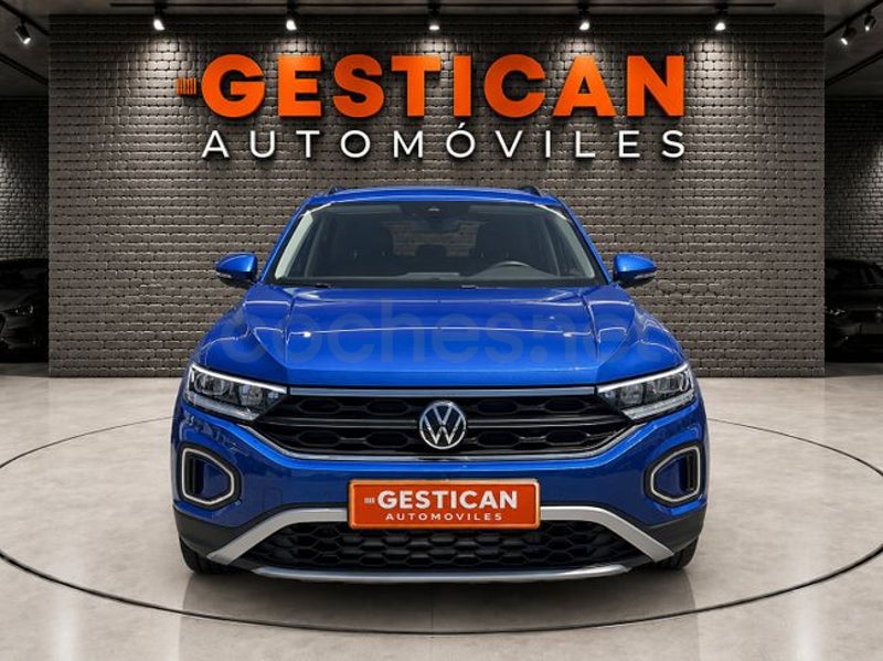 Volkswagen T-roc 2023 — photo 3