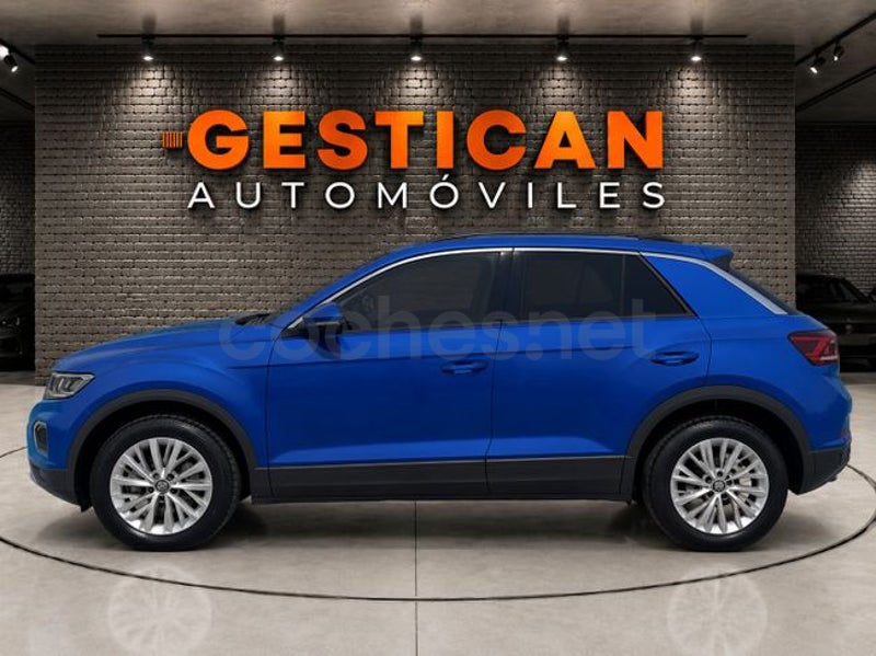 Volkswagen T-roc 2023 — photo 4