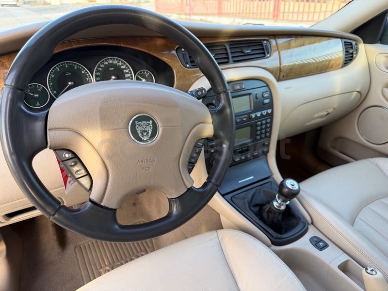 Jaguar X-type 2002 — photo 2