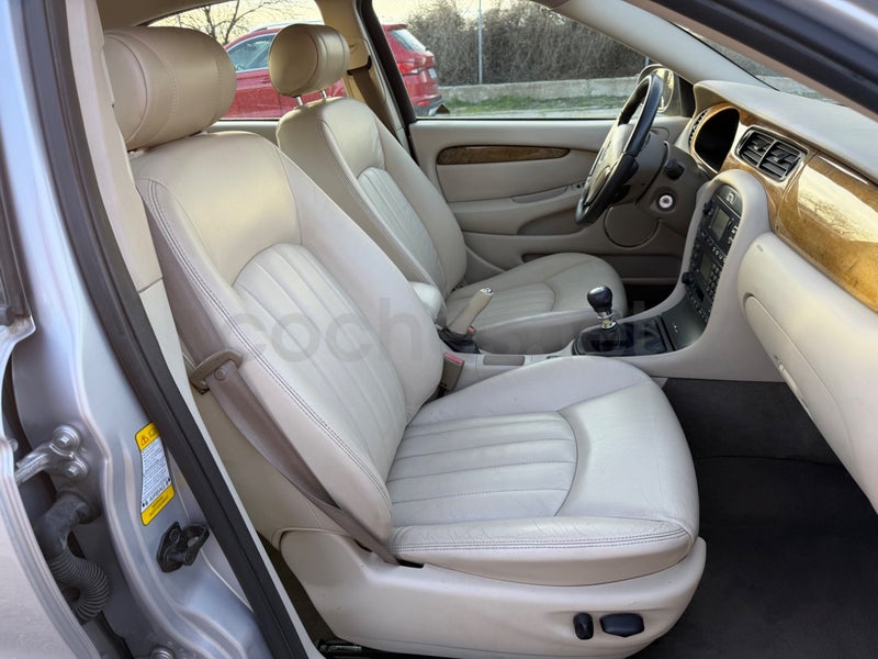 Jaguar X-type 2002 — photo 4