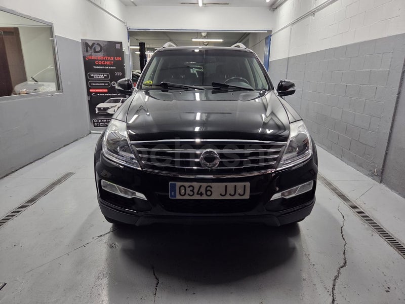 Ssangyong Rexton 2015 — photo 2
