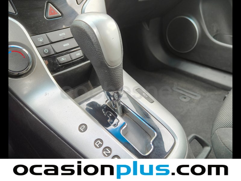 Chevrolet Cruze 2011 — photo 5