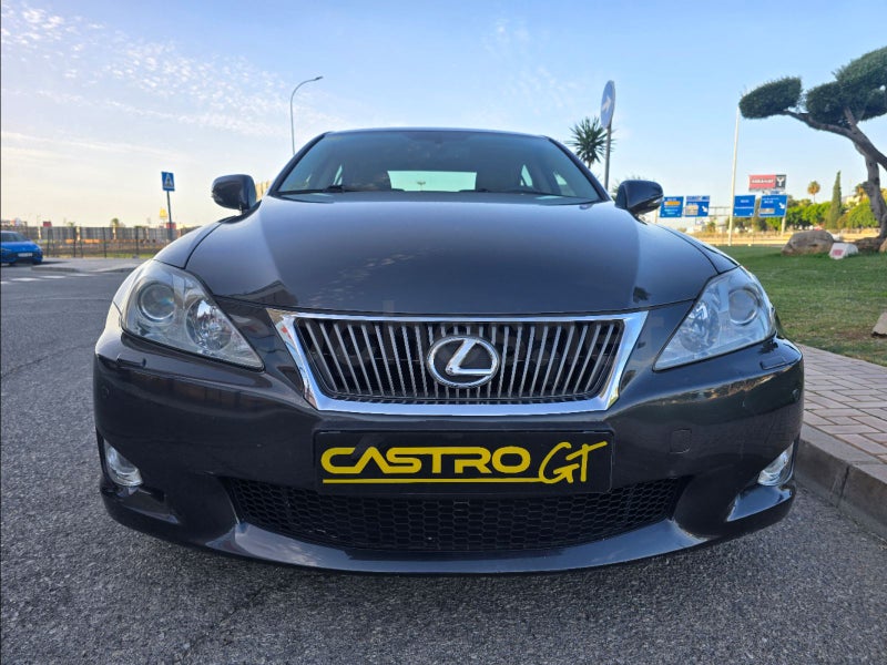 Lexus Is 2010 — photo 2
