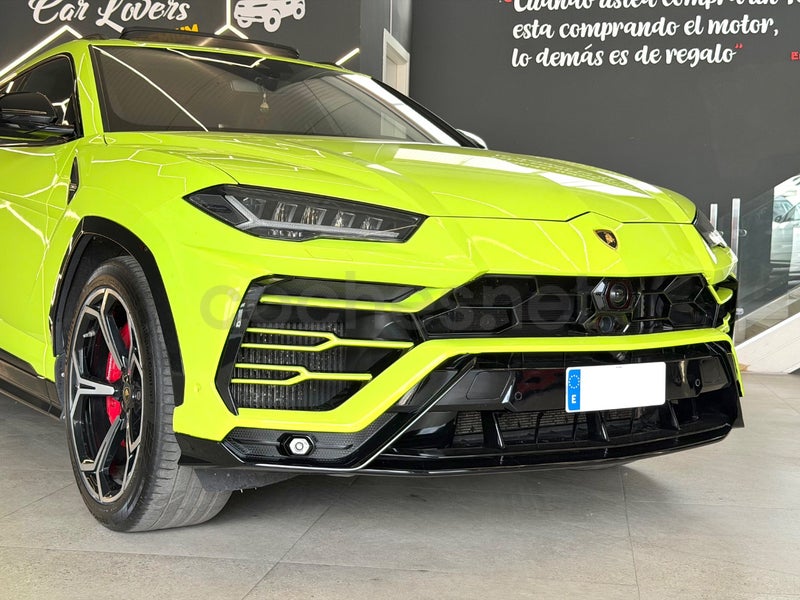 Lamborghini Urus 2023 — photo 7