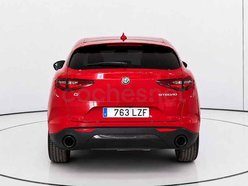 Alfa Romeo Stelvio 2022 — photo 4