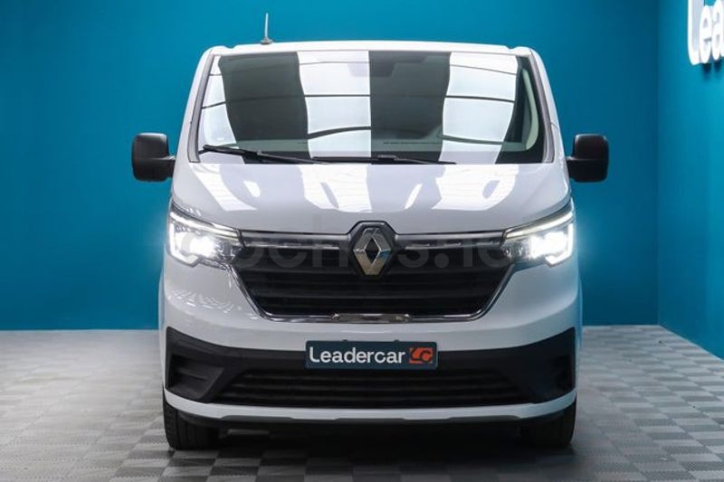 Renault Trafic 2023 — photo 4