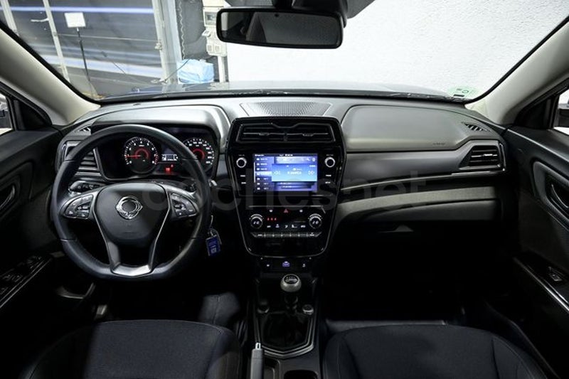 Ssangyong Tivoli 2023 — photo 8